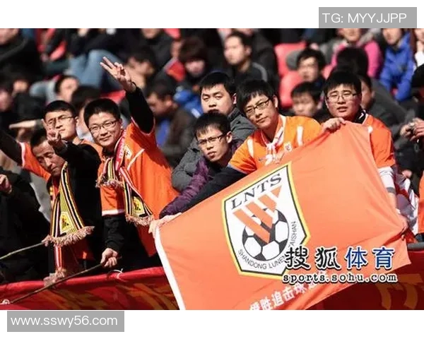 足球明星尊重国旗的精神与责任感彰显体育道德的重要性